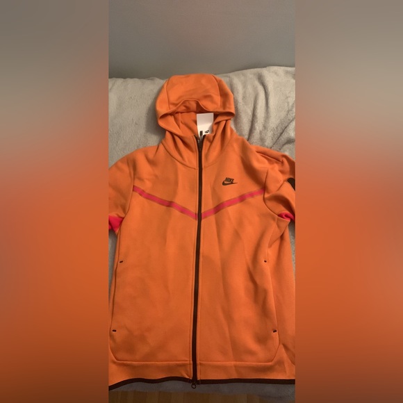 COPY - Nike tech hoodie